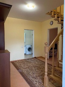 Продаю 3х кімнатну квартиру з сучасним ремонтом без комісії. Стожари.
