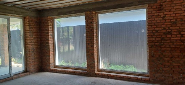 Чудивий будинок 130м2 в одному поверсі під чистове оздоблення