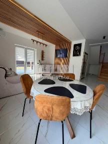 Срочная продажа дома Борисполь, центр Шкиля 140 м. 10 соток с ремонтом