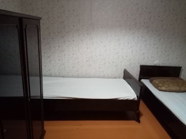 Сдам 2х кімнатну квартиру вул. Київська р-н Універмага. 3/9 цегл.