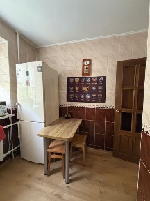 Пров Вацківський продаж чудової 3 кімн квартири з усіма меблями та технікою. Можливий продаж по спецкоштах.