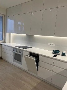Двокімнатна квартира з ремонтом в центрі