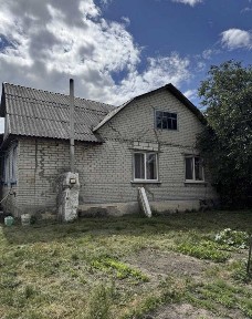 Продаж будинку. 105 м2 Є газ, літня кухня, погреб. Ділянка 8,5 сот.