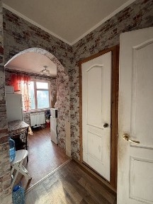 Продам 2 х комнатную квартиру. Залютина.