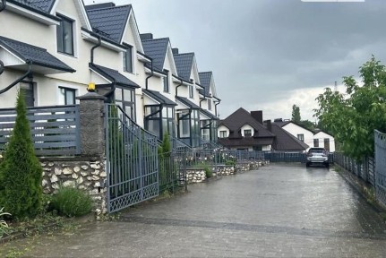 Продається котедж, Байківці.