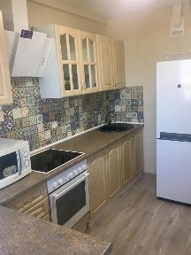 Днепр, Александра Поля просп., 98В