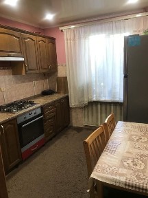 Продаж трикімнатна чешка