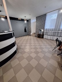 Продам помещение в центре 75 м2 коммерция цокольный в центре с ремонтом