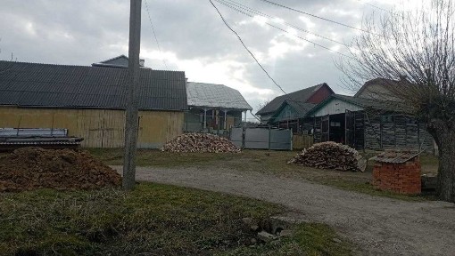 Продається житловий будинок з господарськими будівлями та спорудами