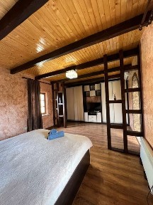 Продається дачно - туристичний комплекс в с. Велика Слобідка ( Хмельн.