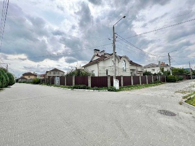 будинок 465 кв. м в Жулянах, Виноградна, м. Васильківська