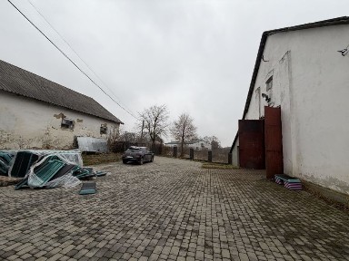 Львівська область, Угри