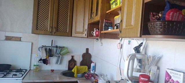 Продам 1 кімнатну квартиру Площа Польова