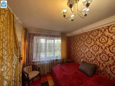 Продам 2- кімнатну з ремонтом, вул. Зодчих 26, Борщагівка. Без комісії.