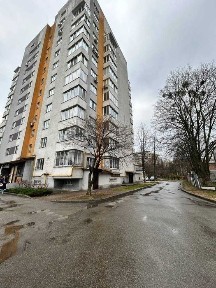 Продаж квартири в центрі Вишневого. вул. Святошинська, 35А