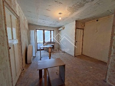 Продажа 2-комнатной квартиры 42.2 м², Металлургов просп.