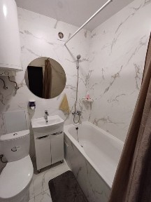 Центр 1к Соборна з парковкою, є здача (ПОГОДИННО)