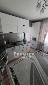 Продам 3 кімнатну квартиру з ремонтом на Кримському бульварі
