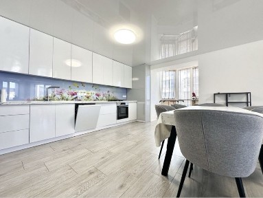 Продаж 3 кімнатної квартири в новобудові! Центральна частина міста! АО