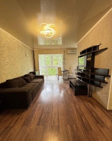 Продажа 3-комнатной квартиры 58 м², Узкая ул.