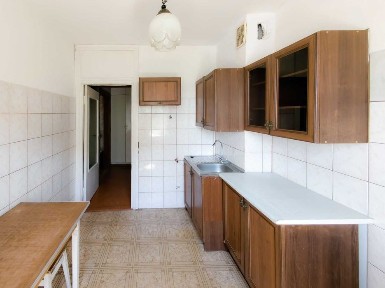 Продам 2 кімнатну квартриру