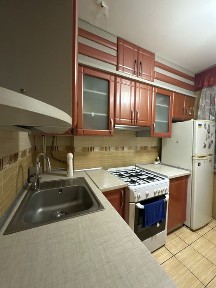 Здається 2 кімнатна квартира на Святослава Ріхтера (1 Травня)