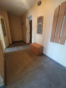 Продаж 3-кімнатної квартири пр-т Лушпи