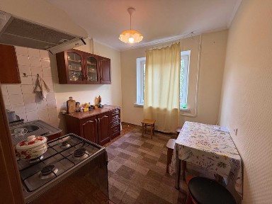Продам 3к квартиру на Победе 6, жилое состояние, сертификат, 60000$