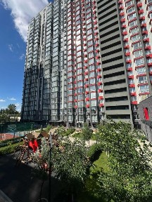 Київ, Святошинський, вулиця Олега Мудрака 1б