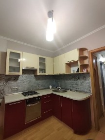 Продам 3-кімнатну квартиру м. Обухів, вул Миру. Без комісії.