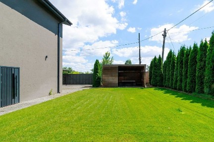 Продаж сучасного будинку 300 м² біля озера | Осокорки | 4,5 км до метро Славутич | провулок Східно-Дальній