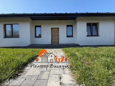 Продаж будинку в центрі с. Гнідин