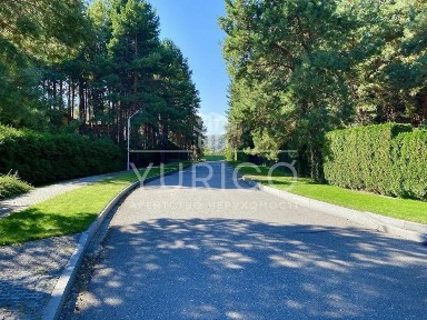 Продаж будинку 476.6 м. кв. Закрите містечко. Романків