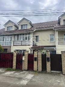 Просторий таунхаус для великої родини з ремонтом Газ Мін оформлення