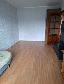 Продам 1 кімнатну квартиру р-н Красний мост