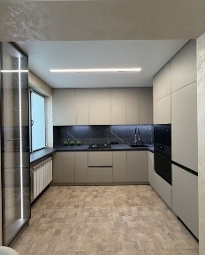 3 кімнатна квартира з автономним газовим опаленням на Ювілейній Саксагвнський район