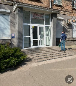 Київ, Дніпровський, вулиця Пластова 1