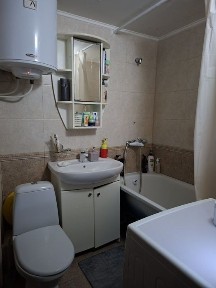 1 кімнатна на Жадова за 9500 грн. Вільна.