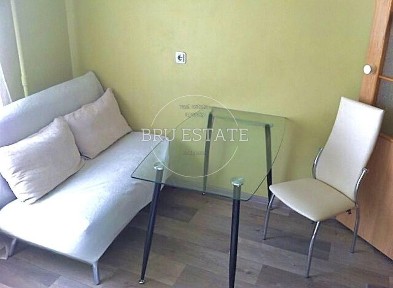 Продаж 1 к квартири Позняки біля озера Середній поверх