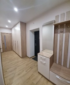 1кім Новобудова Зарічанська Гардеробна всі меблі і техніка