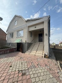 Продам будинок район підзамче.