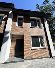 Є ВІДЕО! Продам Таунхаус з ГАЗОВИМ опаленням 4 КІМНАТИ+ГОСТЬОВА! Поруч ПОДАТКОВА Академія. Неподалік ЦЕНТР
