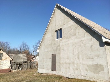 Продаж будинку в центрі с. Бабинці на 60 сотках