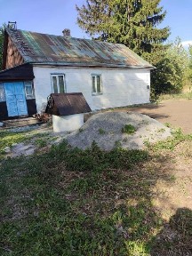 Продається будинок в селі Барвинівка.