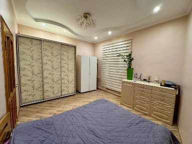 2к квартира з ремонтом, паркомісцем та гаражем по вул. Б. Хмельницького