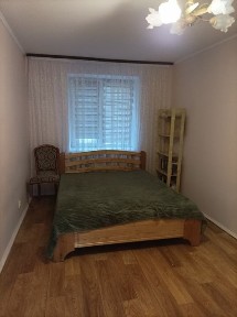 Продам двохкімнатну квартиру