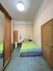 Продаж 2 кімнатної квартири на вул. Ярслава Мудрого (район Цирку). Ближній центрі!