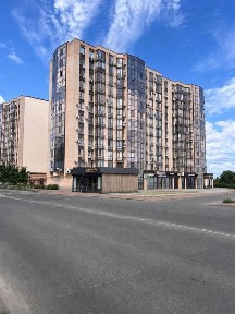 **2-кімнатна квартира в ЖК «Сімейний Люкс» біля Дніпра**