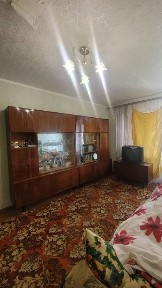 Продам 2-во кімнатну в Марганці.