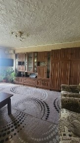Продам 3х кімнатну квартиру в Марганці. РОЗСТРОЧКА !
